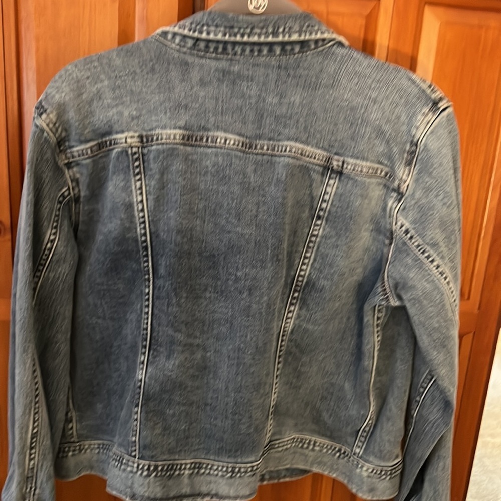 Jean jacket - Picture 5 of 6